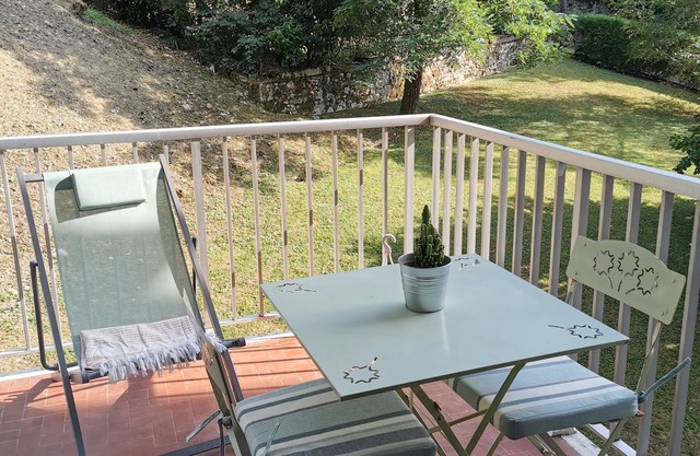 Furnished studio with terrace Aix les bains private parking space