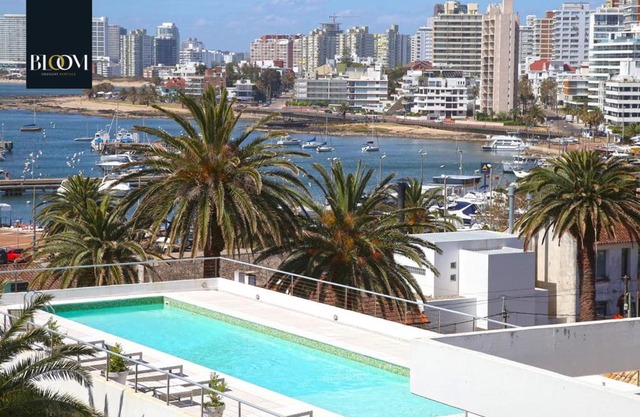 Gala Puerto Apartments
