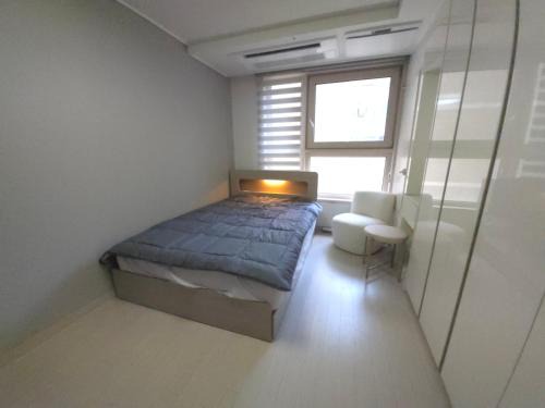 Gangnam j house 11 with city view 1min from subway station