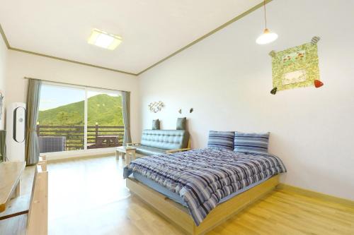 Gapyeong Ttongkkodeuruisuda Pension