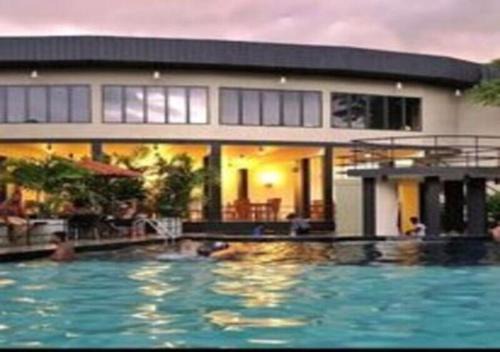 Garden Beach Hotel 
