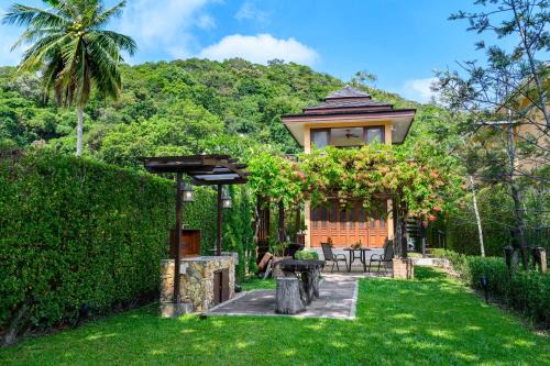 Garden Cottage by Utalay Koh Chang