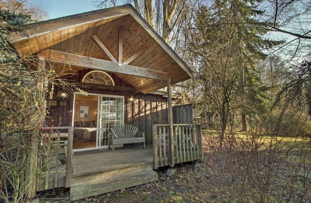 Garden Studio Partial View - 1 min walk to prime west-facing beach
