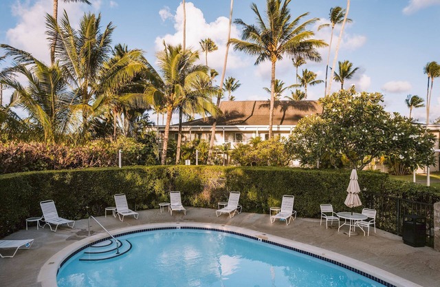 Garden View 1BR Suite with Outdoor Swimming Pool Near Lae Nani Beach