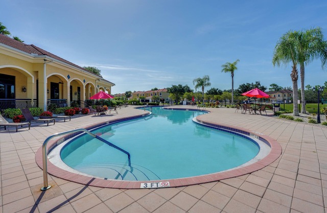 Gated Poinciana Resort: Family-Friendly Escape!