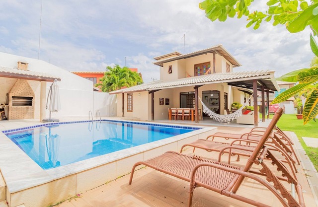 GB58 Great House 6 Bedrooms - 170m from Guarajuba Beach