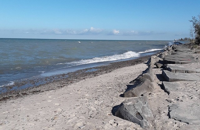Geneva on the Lake, Walnut Beach, Lake Shore Park , Lake Erie Vacation Rental