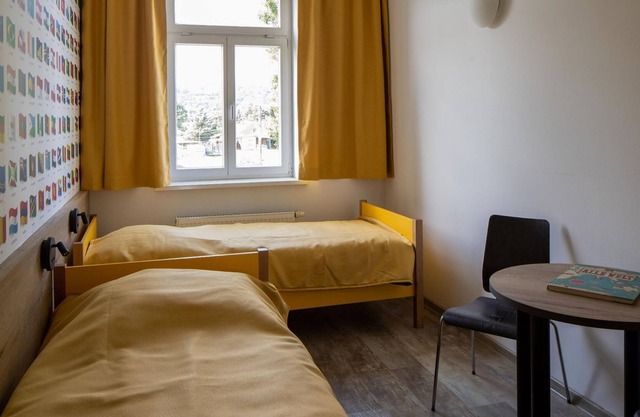 Geography Cabinet - Guest House Dresden - Old School Gohlis