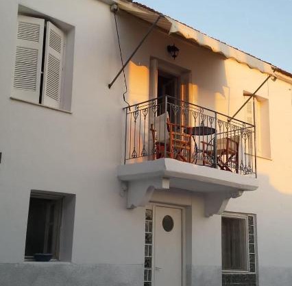 George's Traditional House