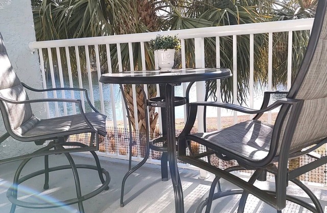 Getaway to Serenity Summerhouse Villa’s at Litchfield by The Sea Sept SPECIALS