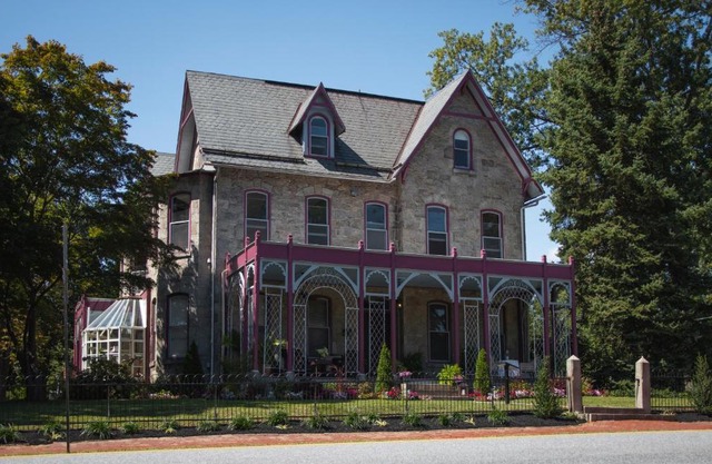 Gifford-Risley House Bed and Breakfast