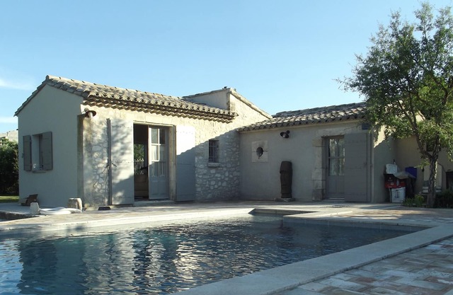 GITE 2 ROOMS IN CABANNES
