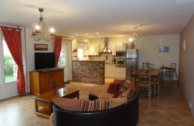 Gite Montsurvent, 3 bedrooms, 6 persons