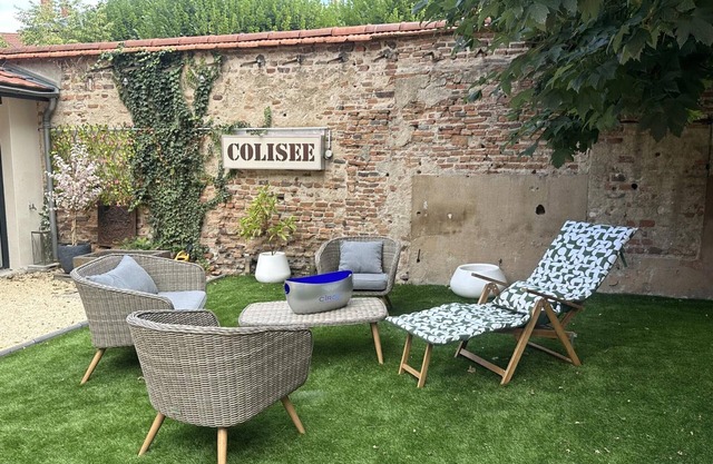 Gite Moulins, 2 bedrooms, 4 persons