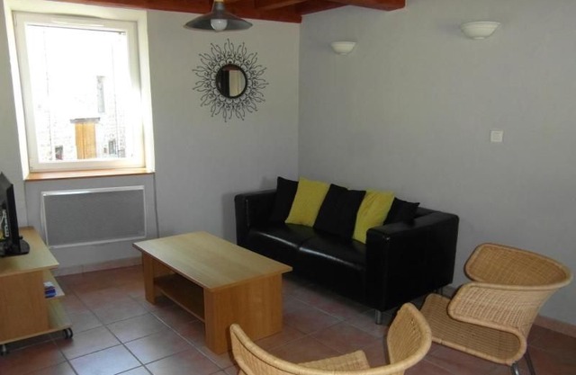Gite Saint-Alban-les-Eaux, 2 bedrooms, 4 persons