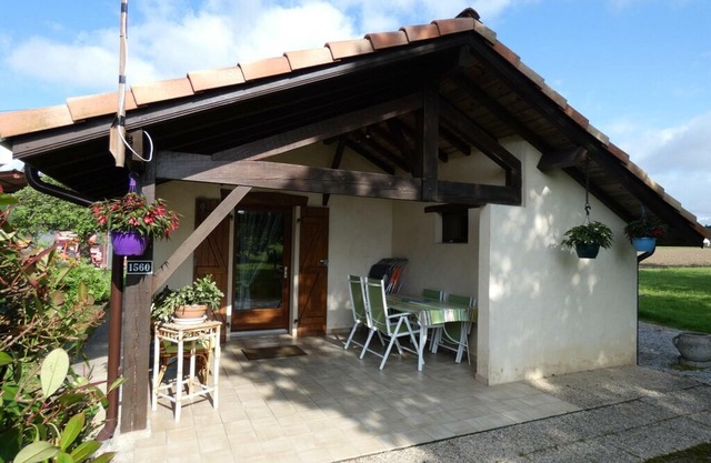 Gite Saint-Lon-les-Mines, 2 bedrooms, 4 persons