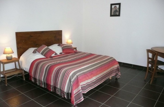 Gite St-Just-la-Pendue, 3 bedrooms, 6 persons
