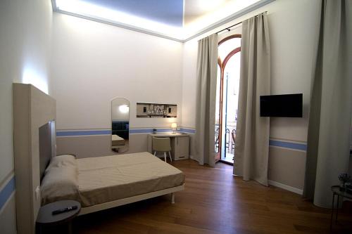 Giuliani Rooms