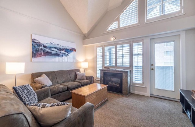 Glacier Lodge 309 by Outpost Whistler