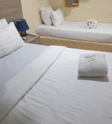 Glamour Lodges and Apartments