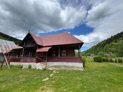 Glamping - Casuta de pe Fiad