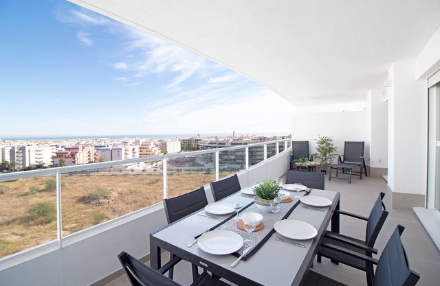 Global Properties: Apartamento con vistas al mar en Canet