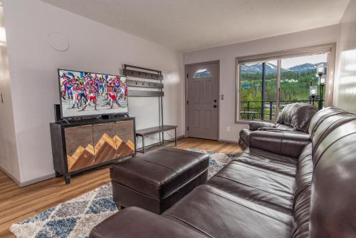 Gold Creek 30W Condo Remodeled On Main St