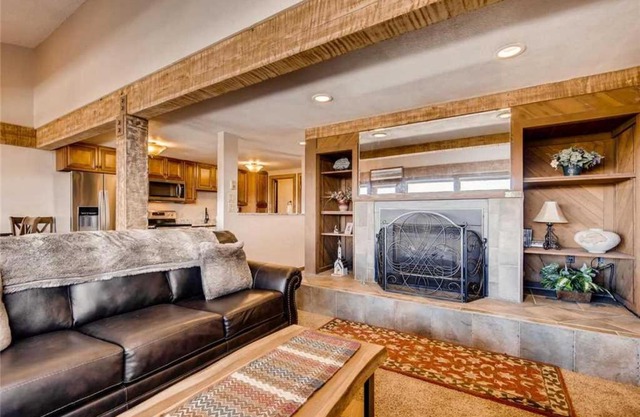 Gold Point #5-C - Great Views - Hot Tub Access