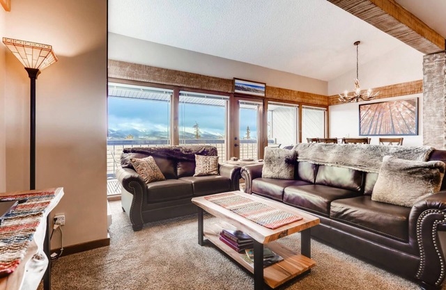 Gold Point #5-C - Great Views - Hot Tub Access