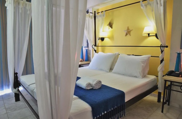 GOLDEN BAY HOTEL-APARTMENT