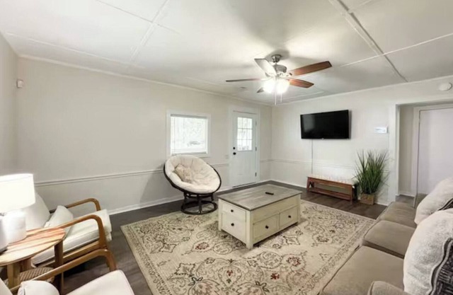 Golden Hollow Cottage - Sleeps 4