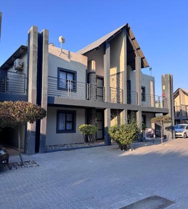GoldenStay