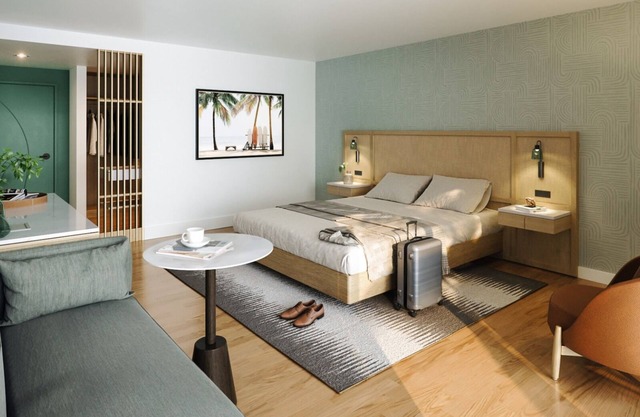Golf View Luxury | Spa, Pool & Dining Retreat in Sunny San Diego