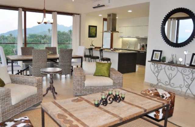 Golfers Paradise with Ocean Views Beside Greg Norman Golf Course - Haixa 403