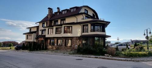 GONDOLA APARTMENTS BANSKO - SUVOROV VIP Complex