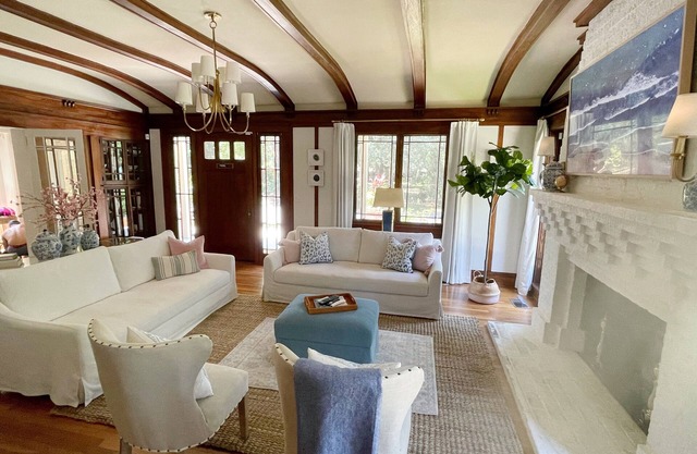 Gorgeous 1900s Craftsman Home + Pool & Hot Tub
