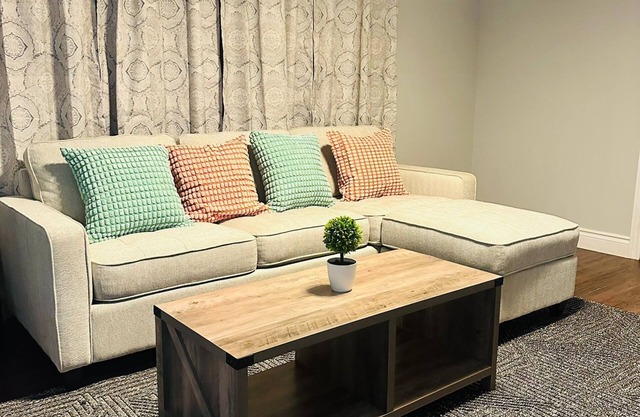 Gorgeous 2-bedroom apartment in Salmon River/Truro