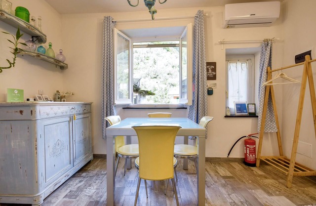 Gorgeous apartment in Sori with WiFi