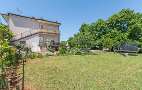 Gorgeous Apartment In Umag With Wifi