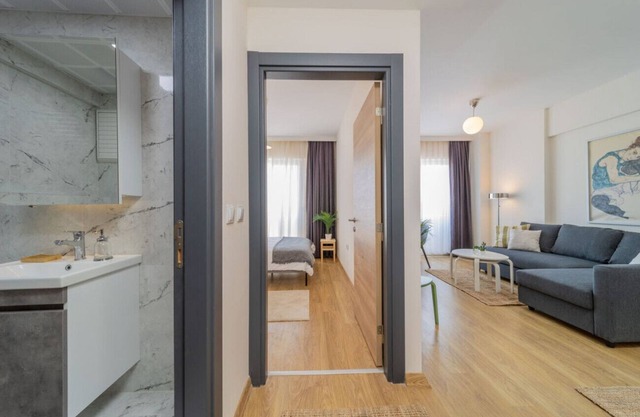 Gorgeous Flat with Shared Pool in Kepez