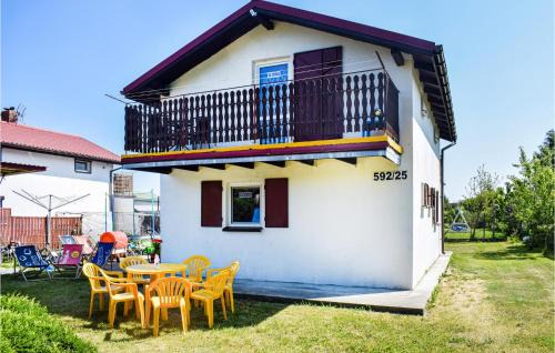 Gorgeous Home In Dzwirzyno With Wifi