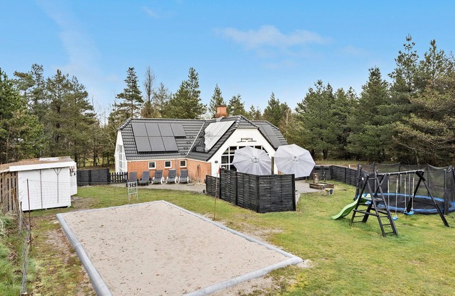 Gorgeous home in Nørre Nebel with sauna