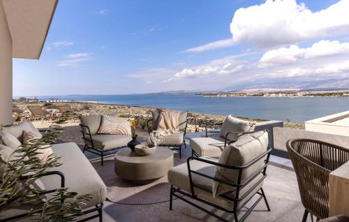 Gorgeous Home In Povljana With Wifi
