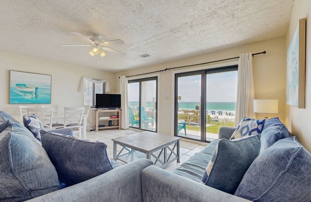 Gorgeous, Open Ground Floor Condo Gulf Front w/Large Patio. Beach Access