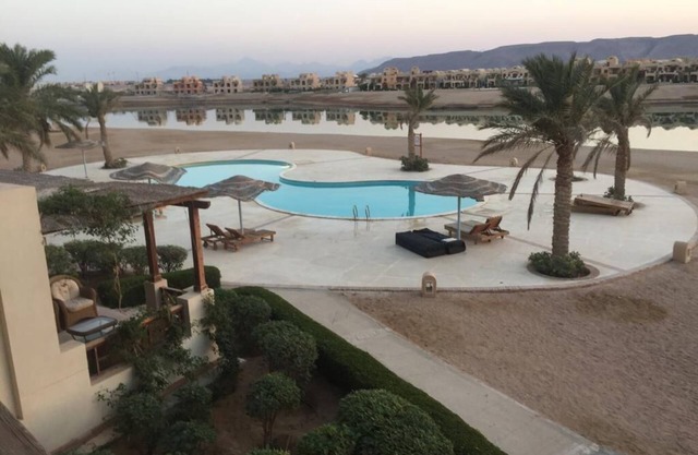 Gouna apartment Pool and lagoon