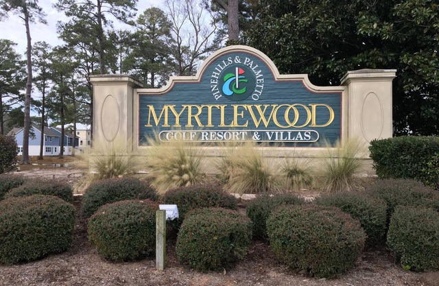 GR RATES! GR LOCATION! 2BEDRM w ELEVATOR, GOLF VIEW! FUN! APPRX 1 MILE TO BEACH!