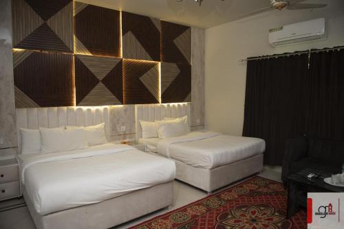 Graceland House F8