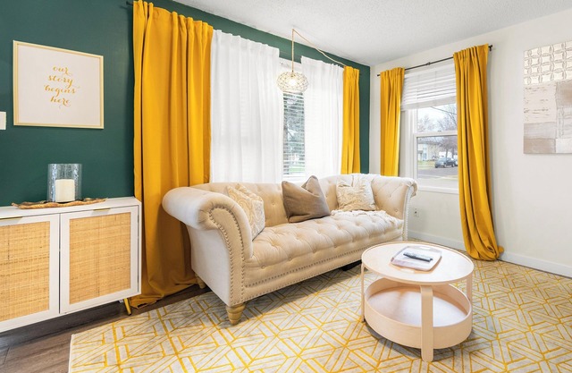 Grams' Vintage Charm Stay