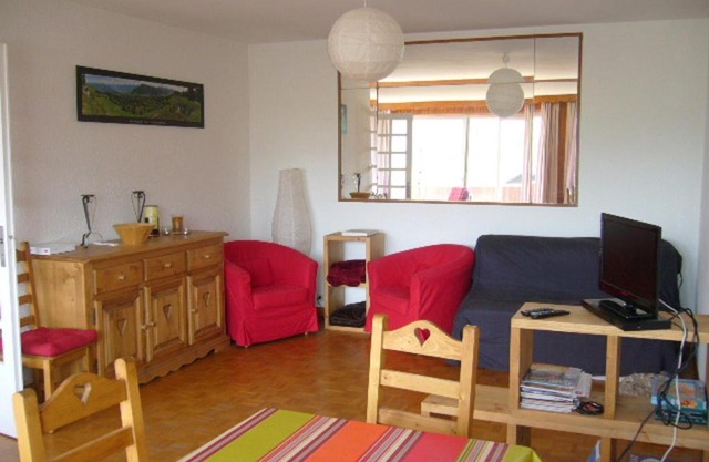 Grand 100m² avec 3 chambres, parking et Wifi au centre du village - FR-1-689-36