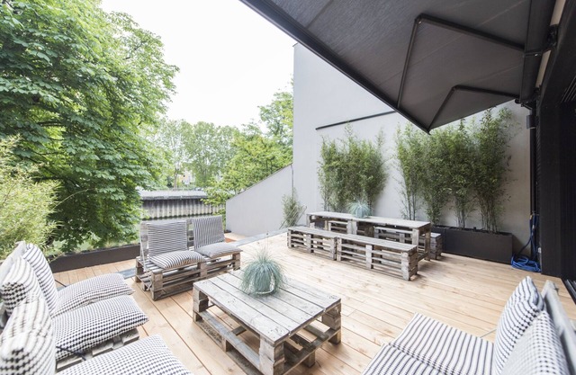Grand Design on Ile Saint Germain, by Veeve